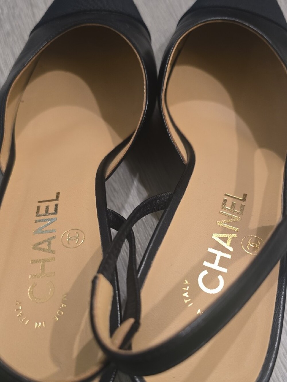 CHANEL Black Leather & Fabric Slingback Mules - Picture 4 of 7